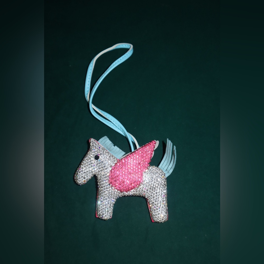 Bling Phony Charms